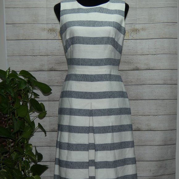 Saint Tropez Dress Womens Dress Size 4 White / Blue Strips - Picture 2 of 7